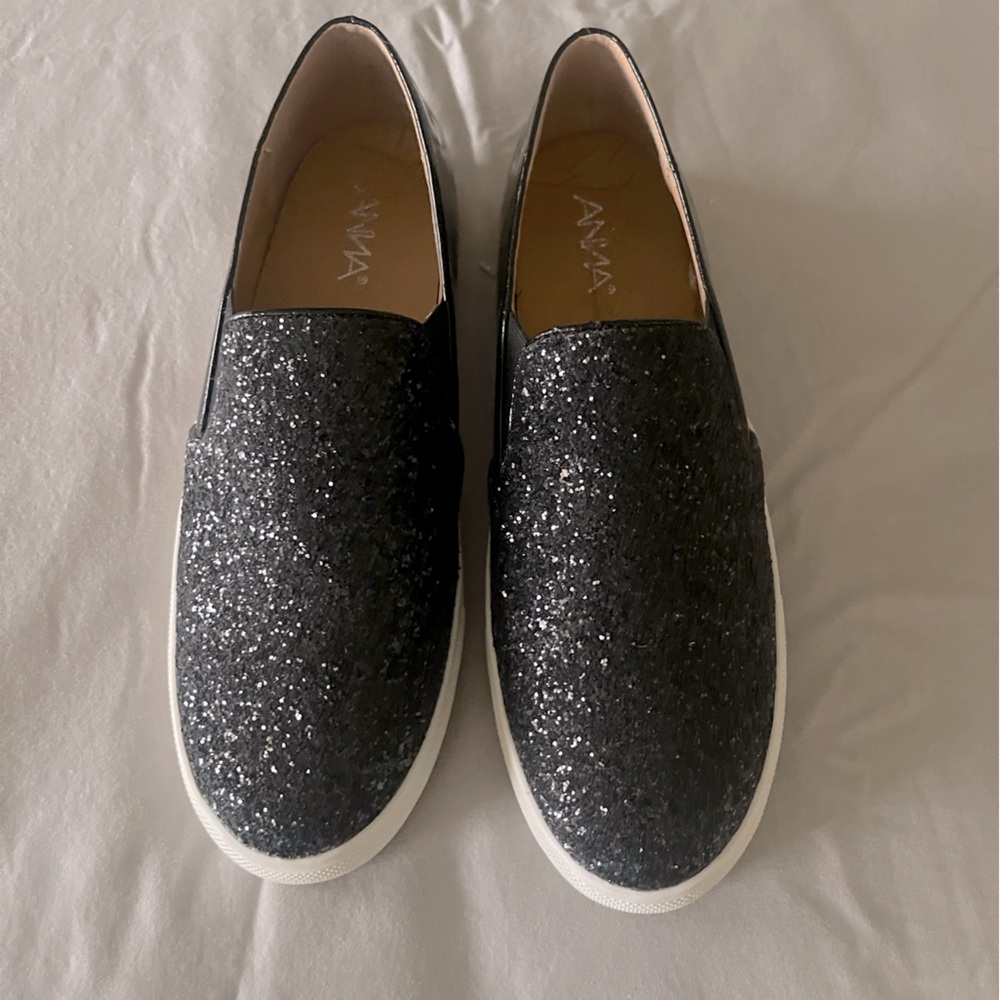 ANNA black glitter slip ons sz 9